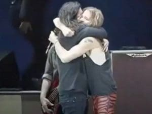 Dave Grohl and Taylor Hawkins hugging